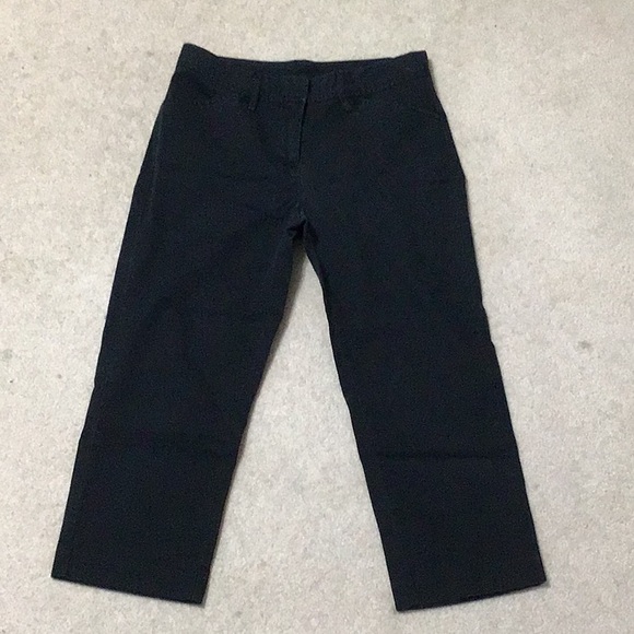G.H. Bass & Co. Capris - Picture 1 of 4
